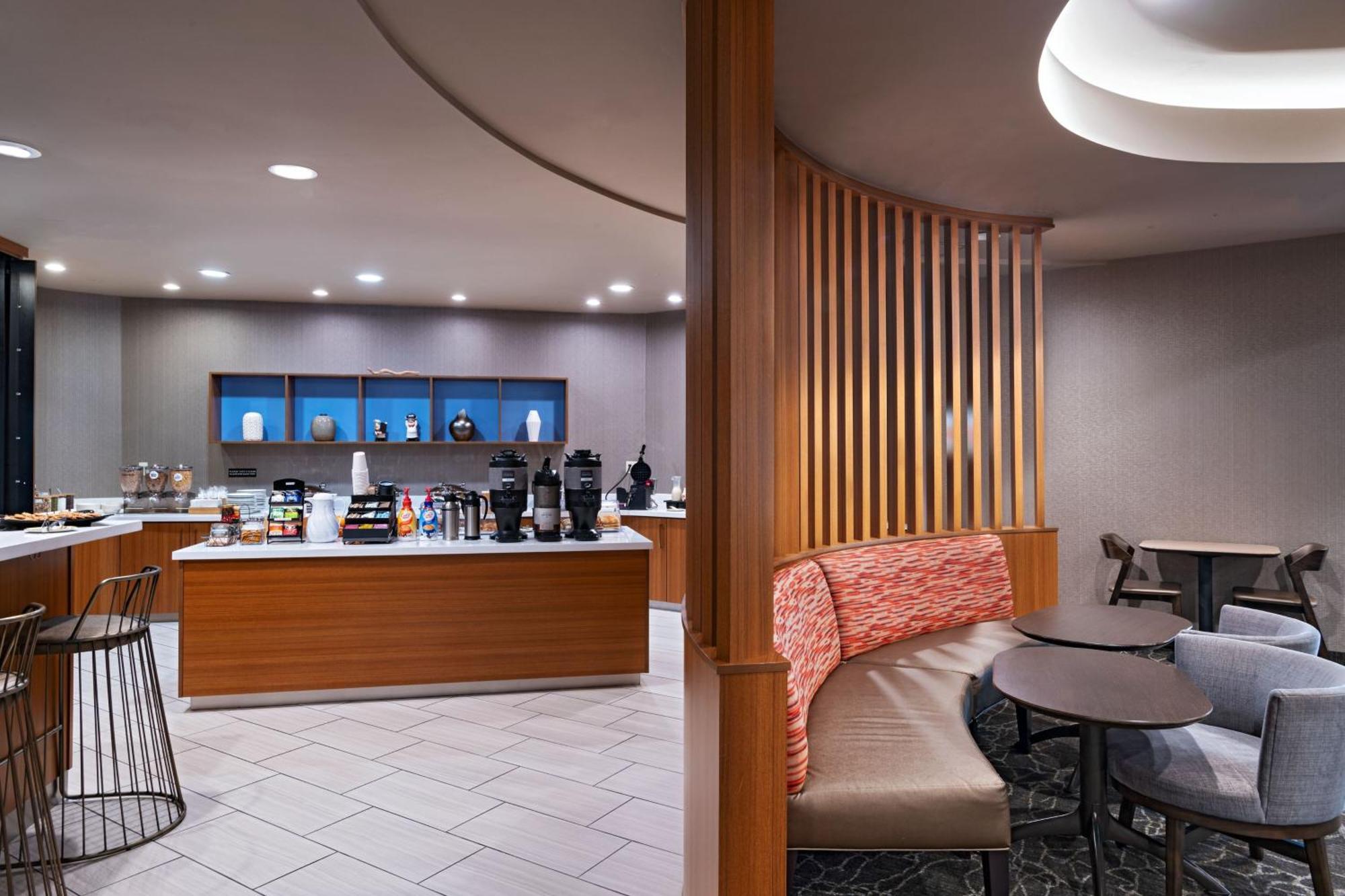 Springhill Suites By Marriott Dallas Dfw Airport East Las Colinas Irving Exteriör bild